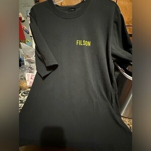 Men’s Filson tshirt. Size large